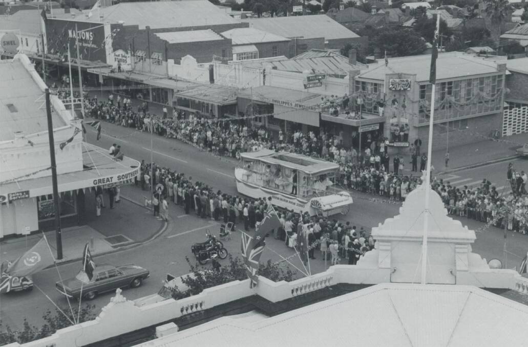 MOMENT IN TIME: The centenary of Wagga street parade in Baylis Street, 1970. Picture: CSURA RW5_391(1)
