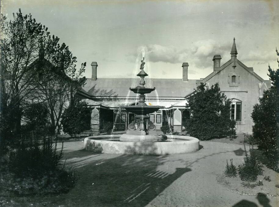 MAGNIFICENT: The Old Wagga Hospital on the corner of Tarcutta and Johnston Streets. The Fountain in the foreground was donated by Hospital Committee president, Frederick Chisholm and is now located in the Victory Memorial gardens. Picture: ANTHONY BRUNSKILL ALBUM, MOR