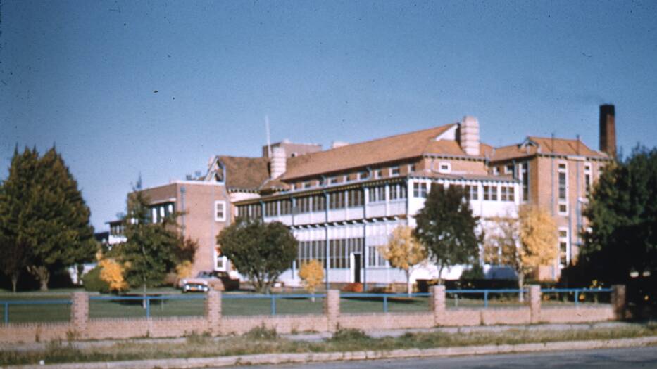 Wagga Base Hospital back in 1977. Supplied picture (CSURA RW2998 E. Gerahty slides)
