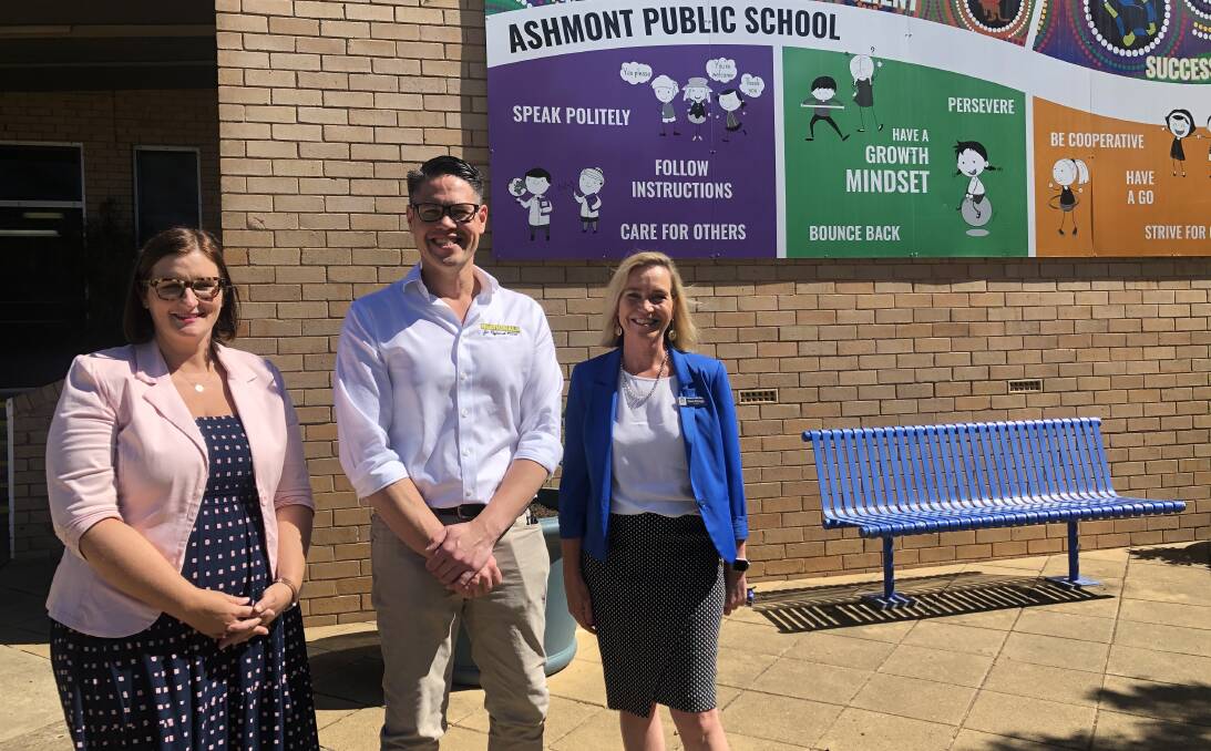 VISITORS: NSW education minister Sarah Mitchell and MLC Wes Fang with Ashmont Public School principal Diana McGregor. Picture: Rachel McDonald
