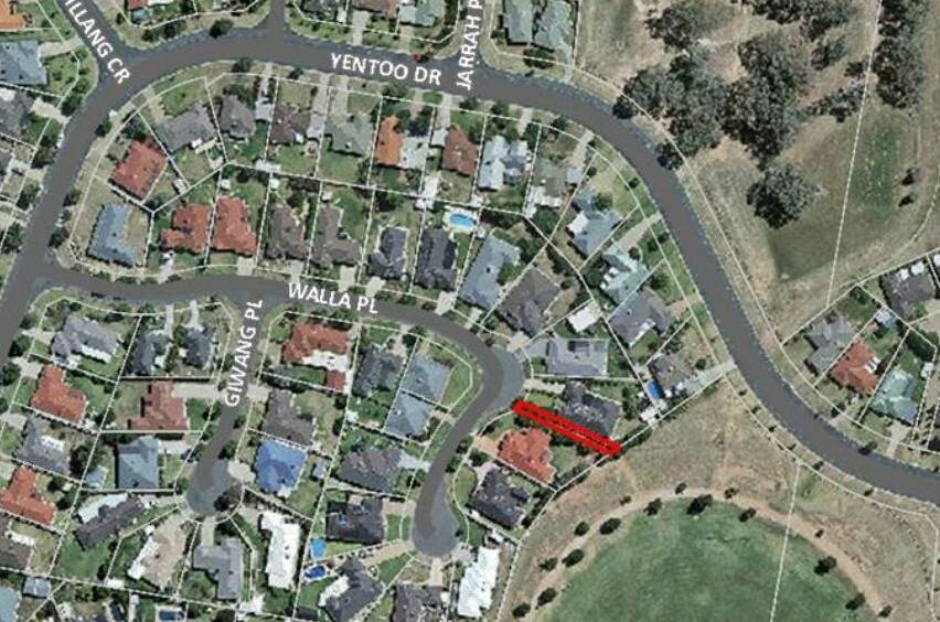 The laneway, highlighted in red, that Glenfield Park residents want closed. Picture: Wagga City Council