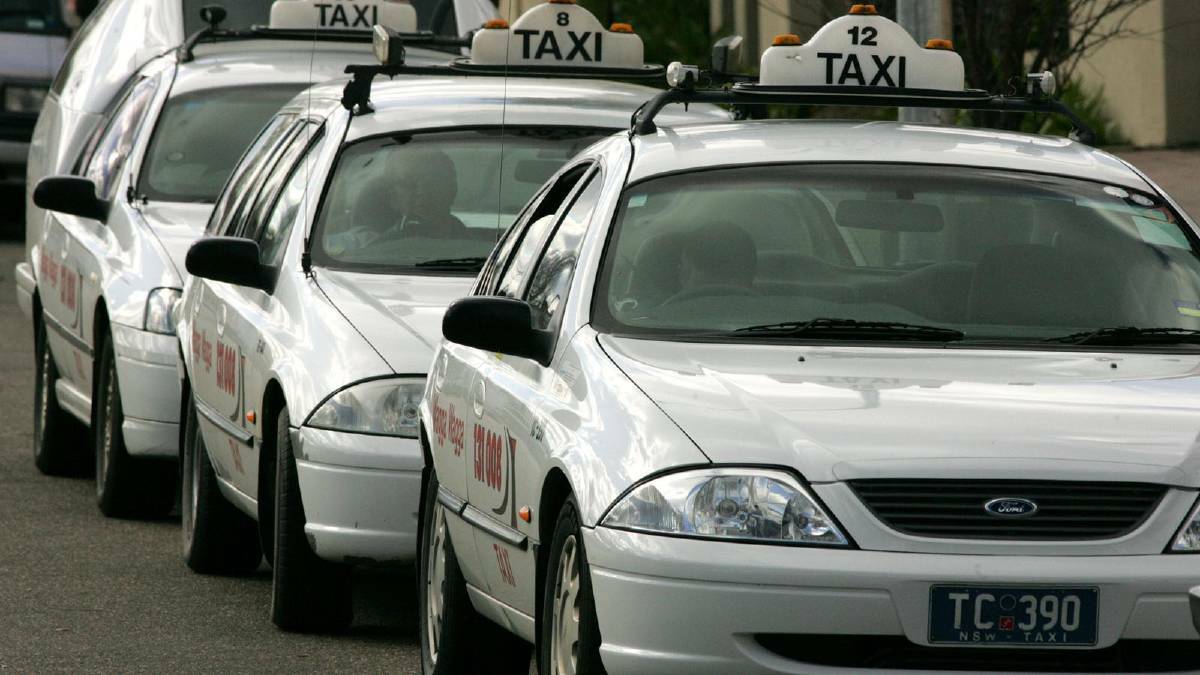 Wagga taxi robbery raises cash issues
