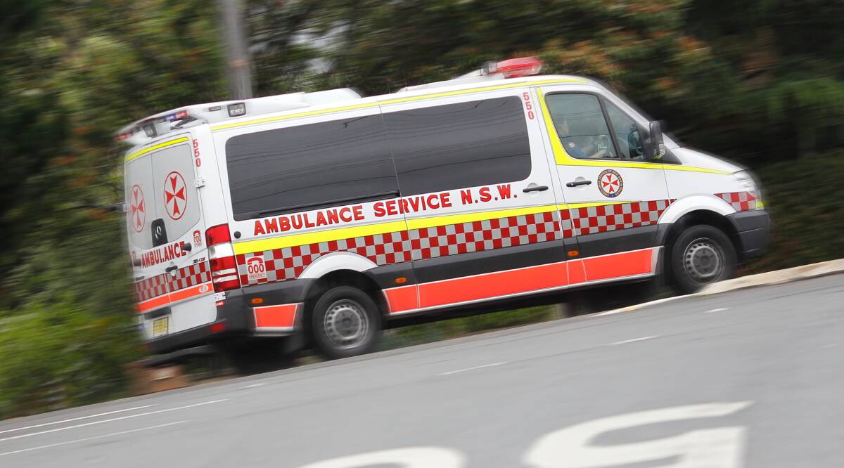 Family injured in Hume Highway collision