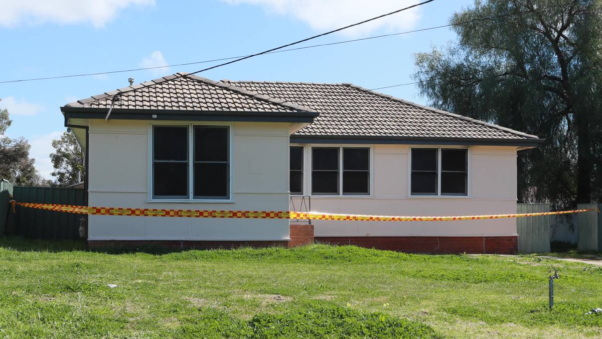 The house in Ashmont's Buna Street where Fire and Rescue NSW Stations 472 Turvey Park and 480 Wagga attended an electrical fire on Friday night. Picture: Les Smith