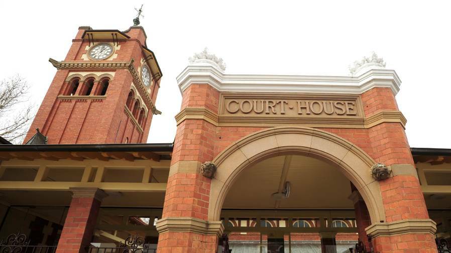 Forbes man pleads guilty to assaults in Wagga pub