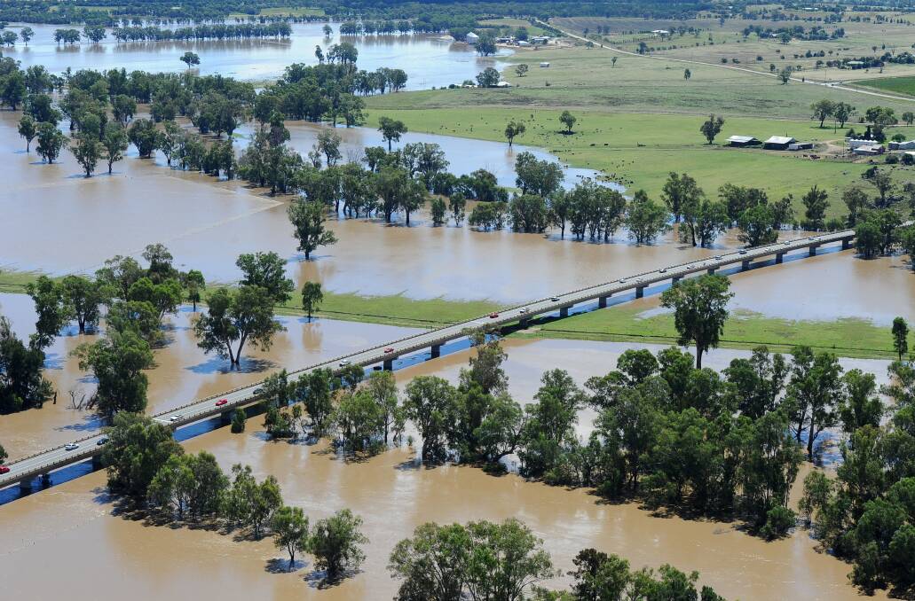 DISASTER: The Gobba Bridge during the 2012 Wagga floods. Councillors are concerned that the city will now be less able to claim compensation for disaster relief spending.