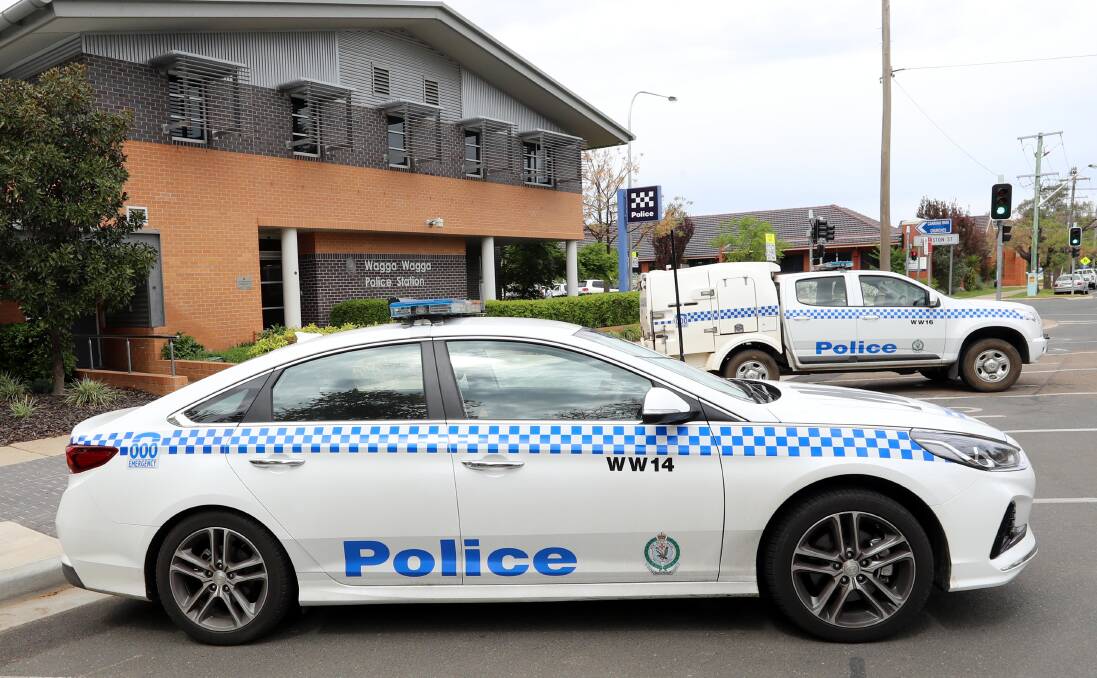 Wagga police continue search for second man in armed robbery