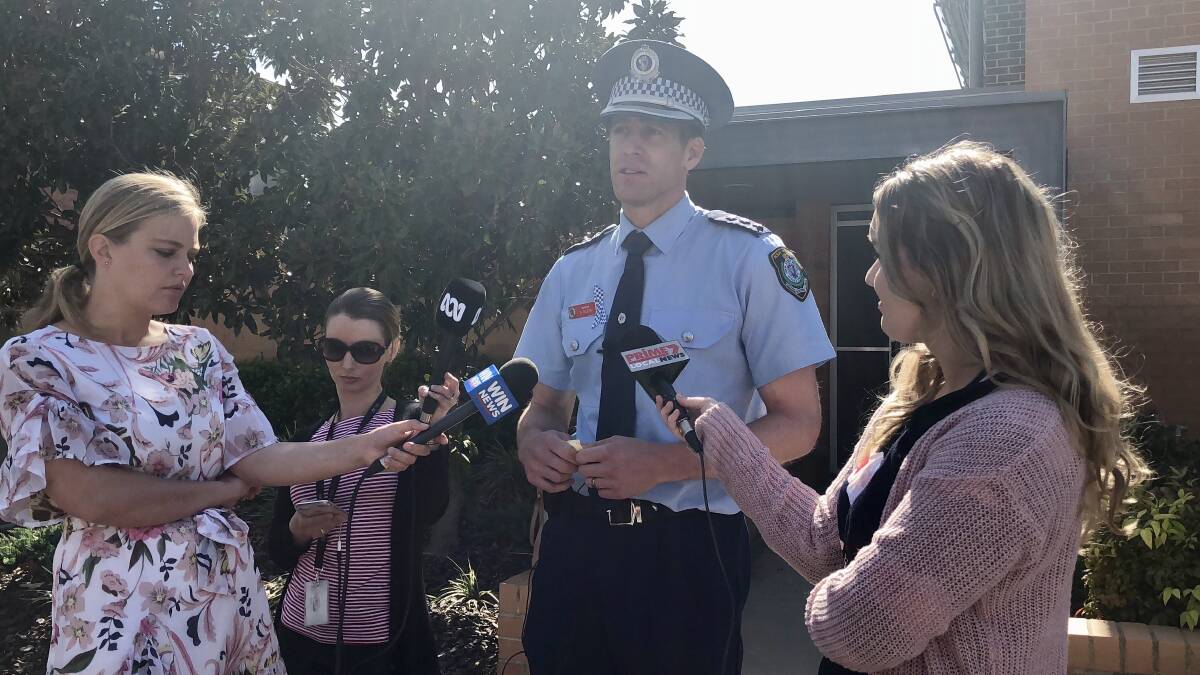 OVERNIGHT SIEGE: Wagga Police Inspector Adrian Telfer addresses the media about the standoff in Ashmont that begin at about 11pm on Thursday. Picture: Toby Vue