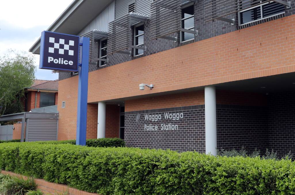 Wagga teenagers charged for alleged assault and robbery