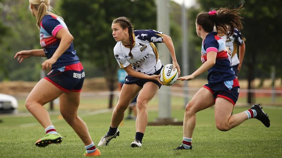 SECOND CHANCE: After missing out on initial squad selection, Wagga product Claudia Obst (centre) has been handed a Super W Brumbies lifeline. Picture: Brumbies Rugby
