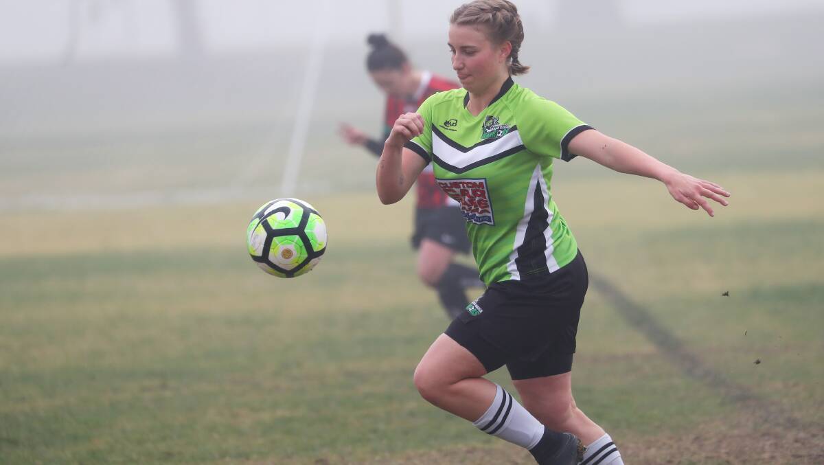 GREEN MEANS GO: Brianna Whyte charges ahead for South Wagga during a Leonard Cup game earlier this year. 