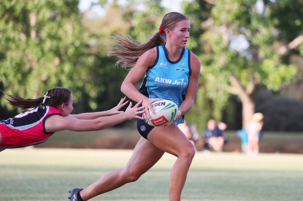 GUN: Rhiannon Podmore is one of Wagga's many stars in the mixed competition.
