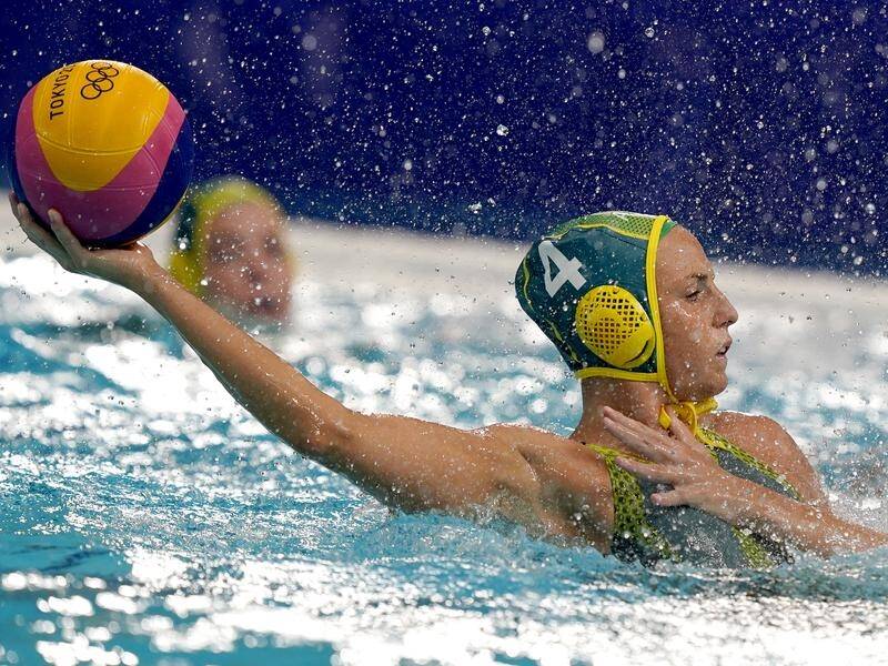 Australia's women's water polo side have stunned the Dutch to score consecutive wins in Tokyo.