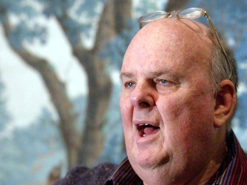 Literary giant and Australian poet Les Murray has died aged 80.