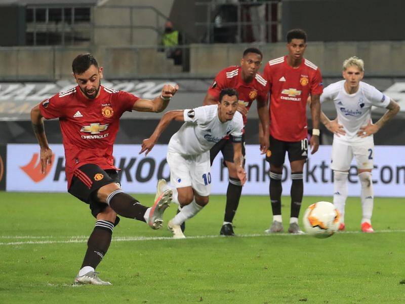 Bruno Fernandes scores from the penalty spot to send Man United through to the Europa League semis.