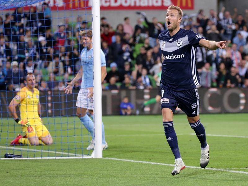 Striker Ola Toivonen could return from injury for the Victory in the A-League's Melbourne derby.