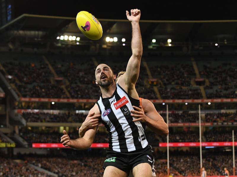 Veteran Steele Sidebottom has briefedthe Magpies next generation for their preliminary final.
