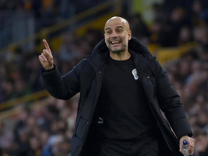 Pep Guardiola took exception to criticism of his players by two former Manchester United stars.