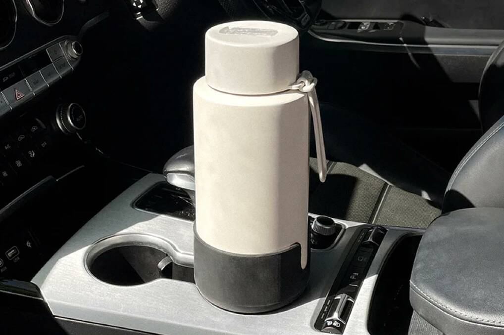 This Car Cup Holder Lets Ya Keep Yr Emotional Support Drink Bottle Close
