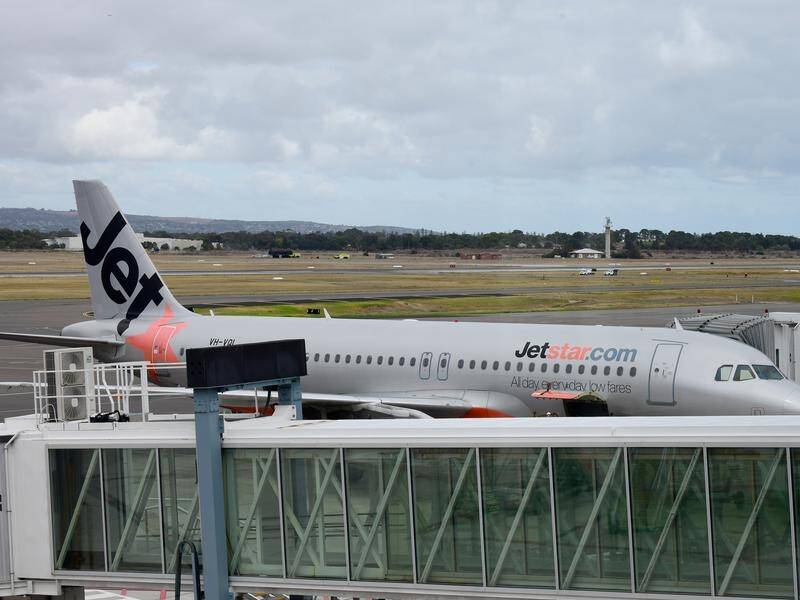 Jetstar pilots, ground crews and baggage handlers have voted to take Christmas strike action.