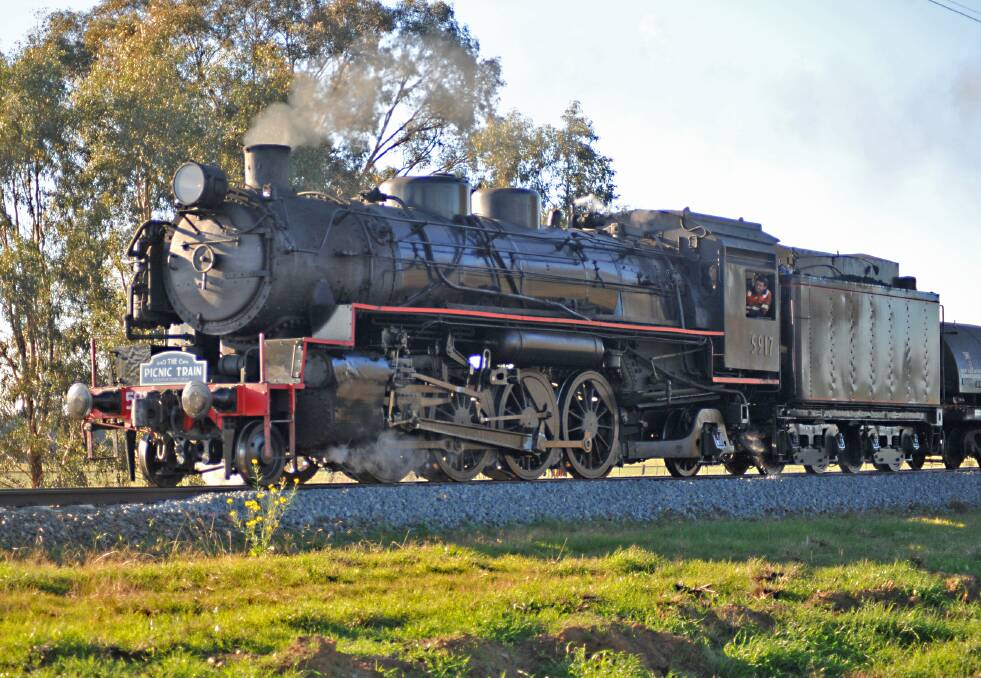 Approaching Uranquinty: The 59 Class started life as oil burners to thwart coal strikes. Photo: Keith Wheeler 