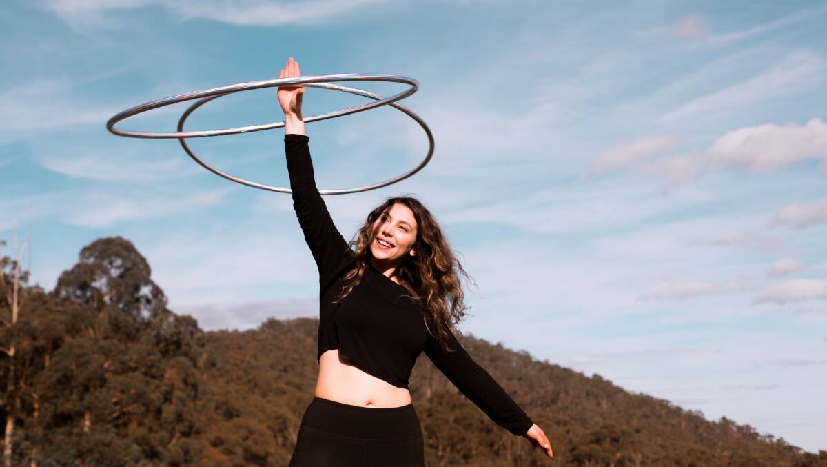 GAINING MOMENTUM: Emma Cantrill, or 'Dizzy Dilemma', is a fellow hula hooper in the Riverina offering one-on-one coaching. Picture: Contributed