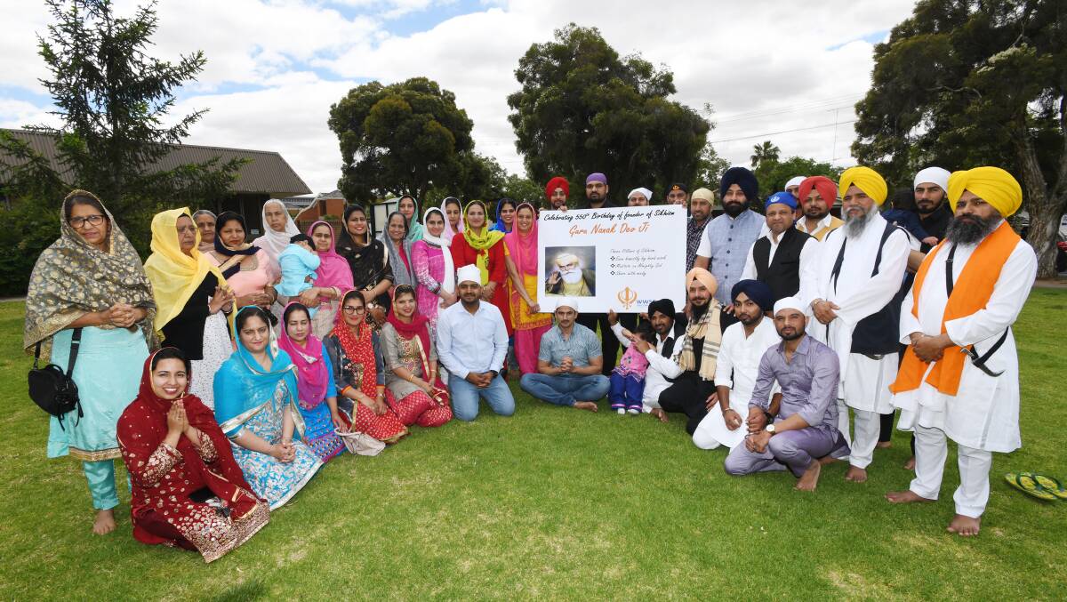 Indian community celebrate birthday of Sikhism founder