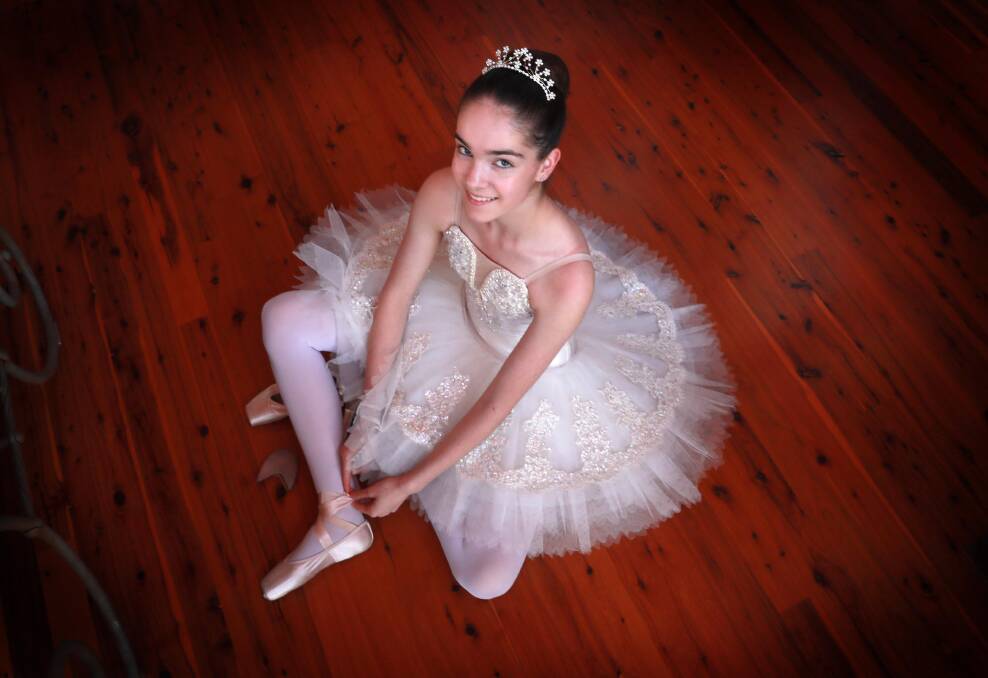 Lara Smith has been doing ballet for 10 years. Picture: Les Smith