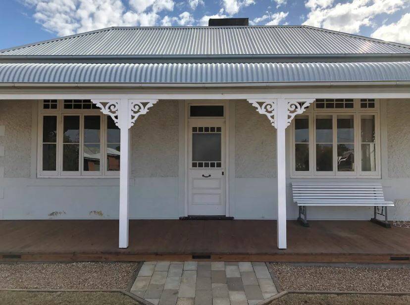 This cute cottage in Parkes could be your home away from home. Photo: AIRBNB