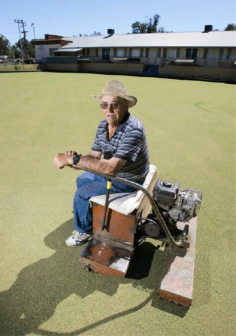 STILL GOING: Leslie Weston will turn 90 in April this year and says he plans to be greenkeeper at the Tarcutta RSL club until the end of his days.